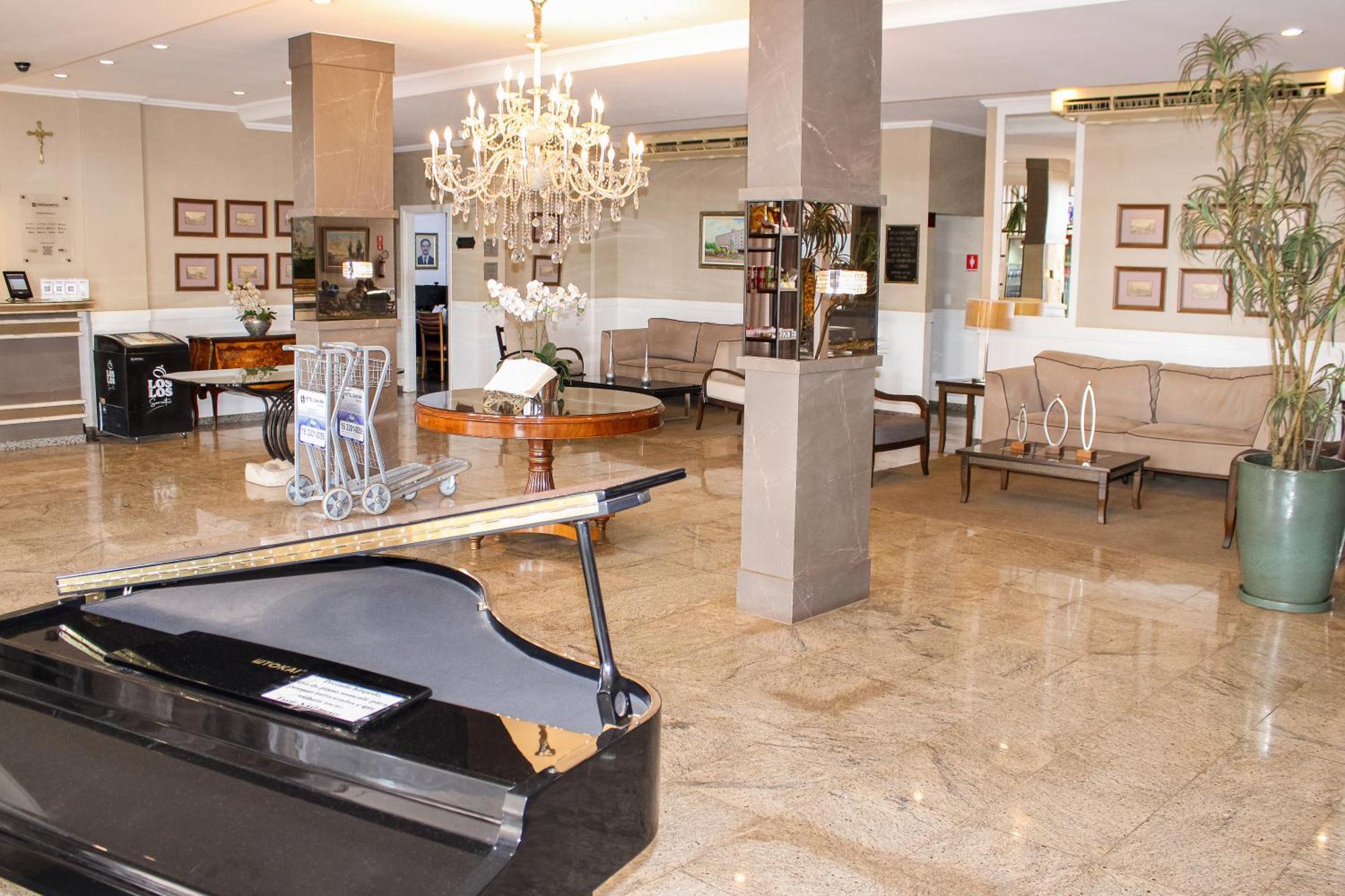 Hotel Dan Inn Araraquara By Nacional Inn Екстер'єр фото