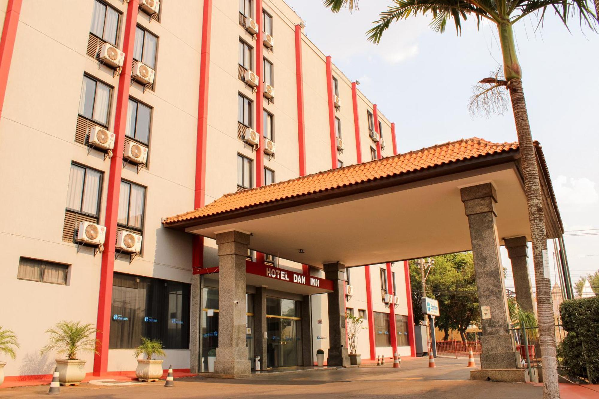 Hotel Dan Inn Araraquara By Nacional Inn Екстер'єр фото